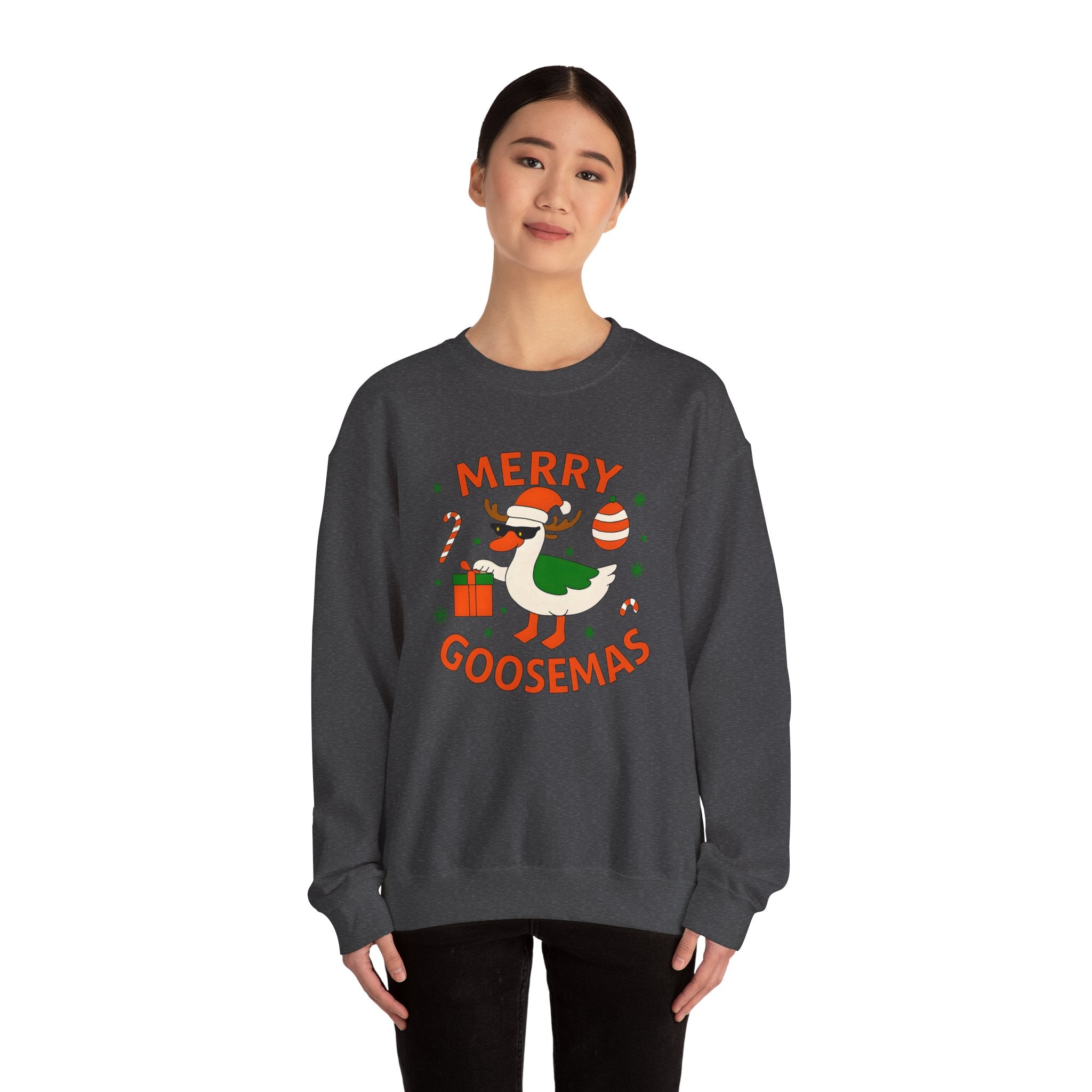 Merry Goosemas Sweatshirt - Cozy Holiday Crewneck, Christmas Gifts, Funny Sweatshirt, Unisex Casual Wear, Winter Fashion